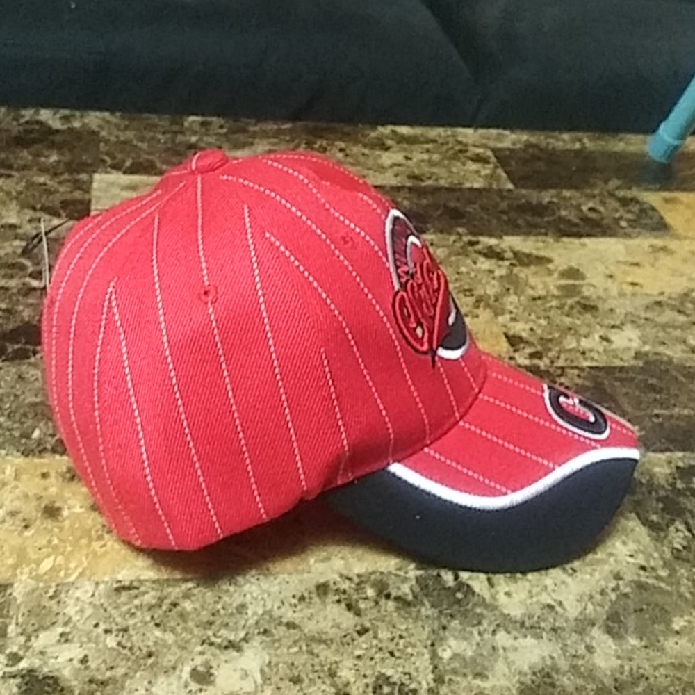 Hat - Picture 2 of 3